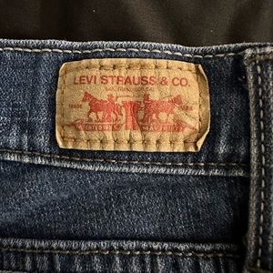 Levis Superlow 524 skinny jeans